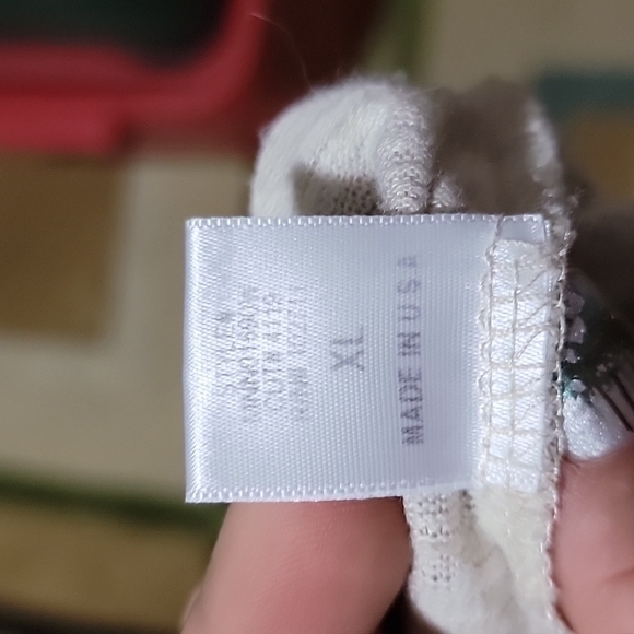 Cute Top - Picture 4 of 4